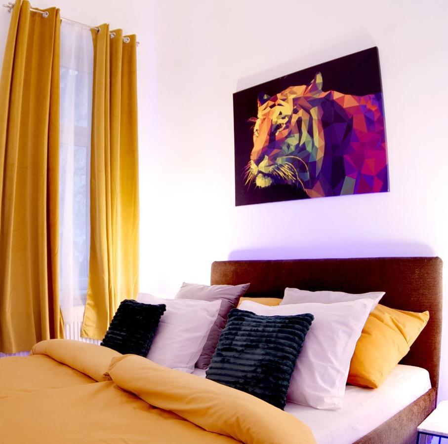 Dolce Vita Supremier Apartment Budapest Luaran gambar