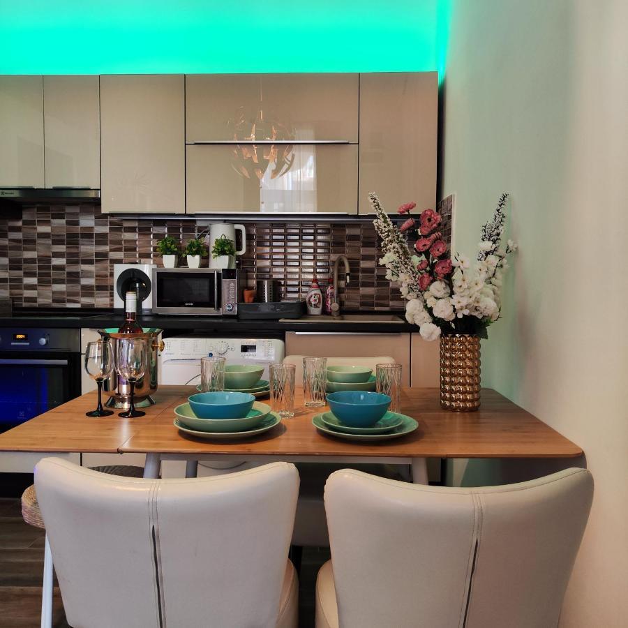 Dolce Vita Supremier Apartment Budapest Luaran gambar